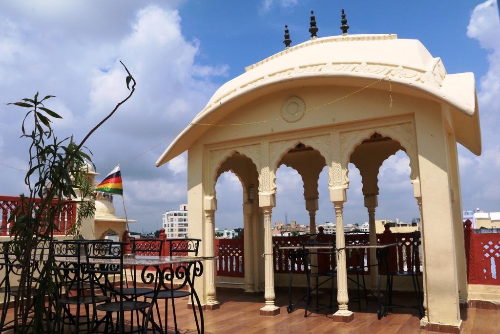 Hotel Vaishnavi Džajpur Exteriér fotografie
