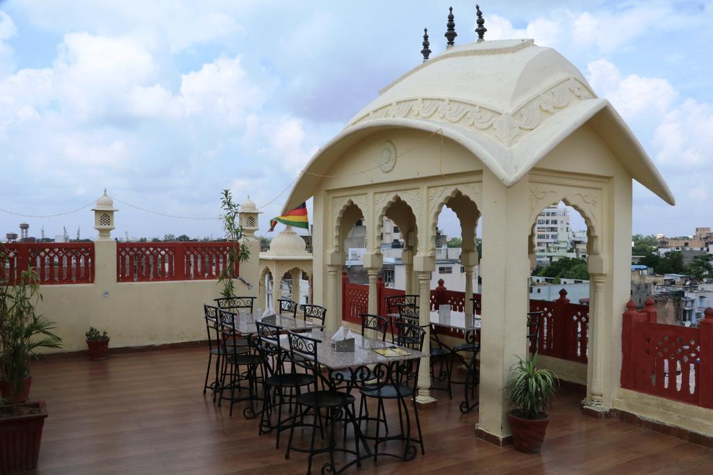 Hotel Vaishnavi Džajpur Exteriér fotografie